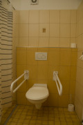Koupelna s vybavením také pro invalidy